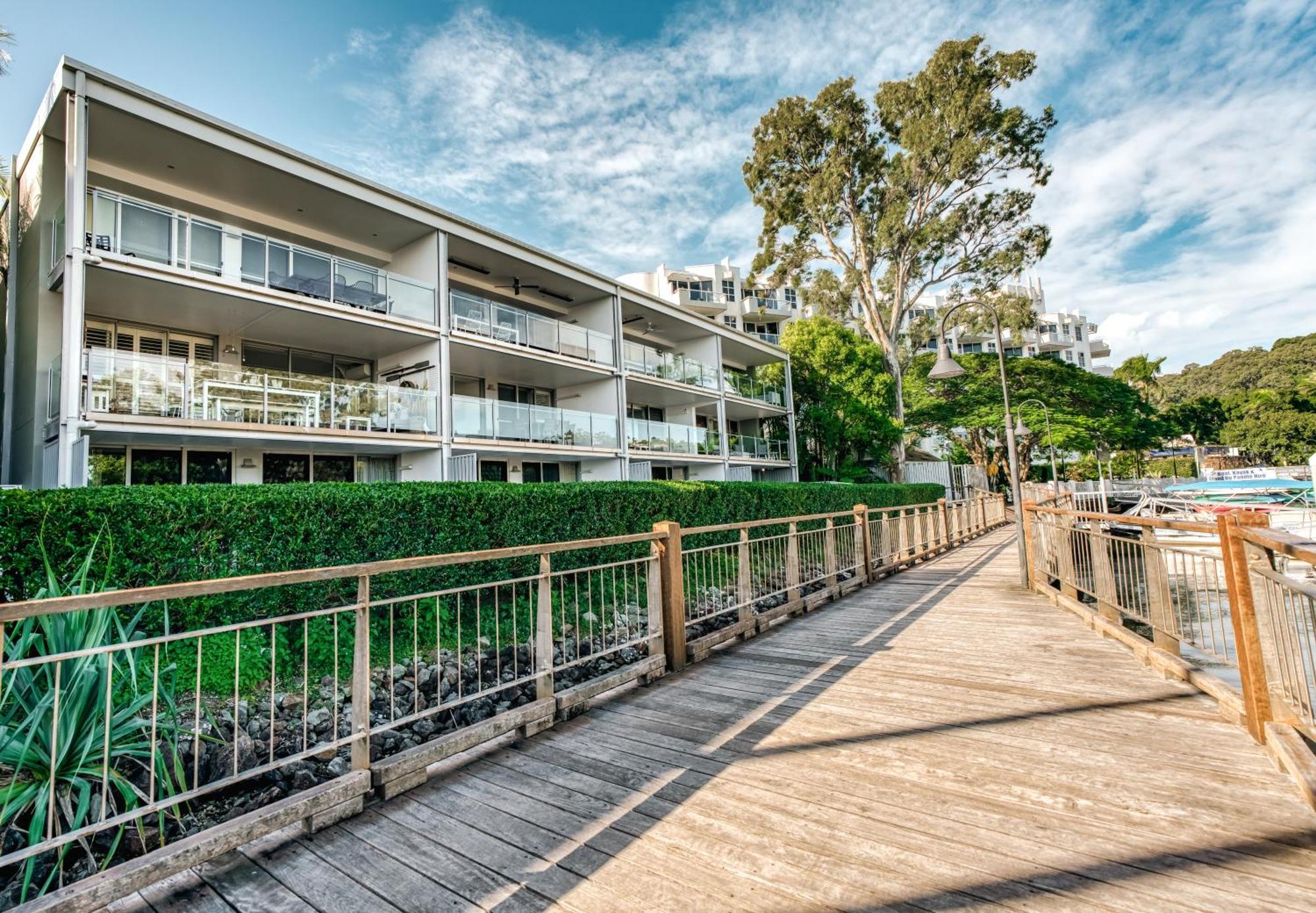 Jacaranda Noosa Aparthotel Exterior photo