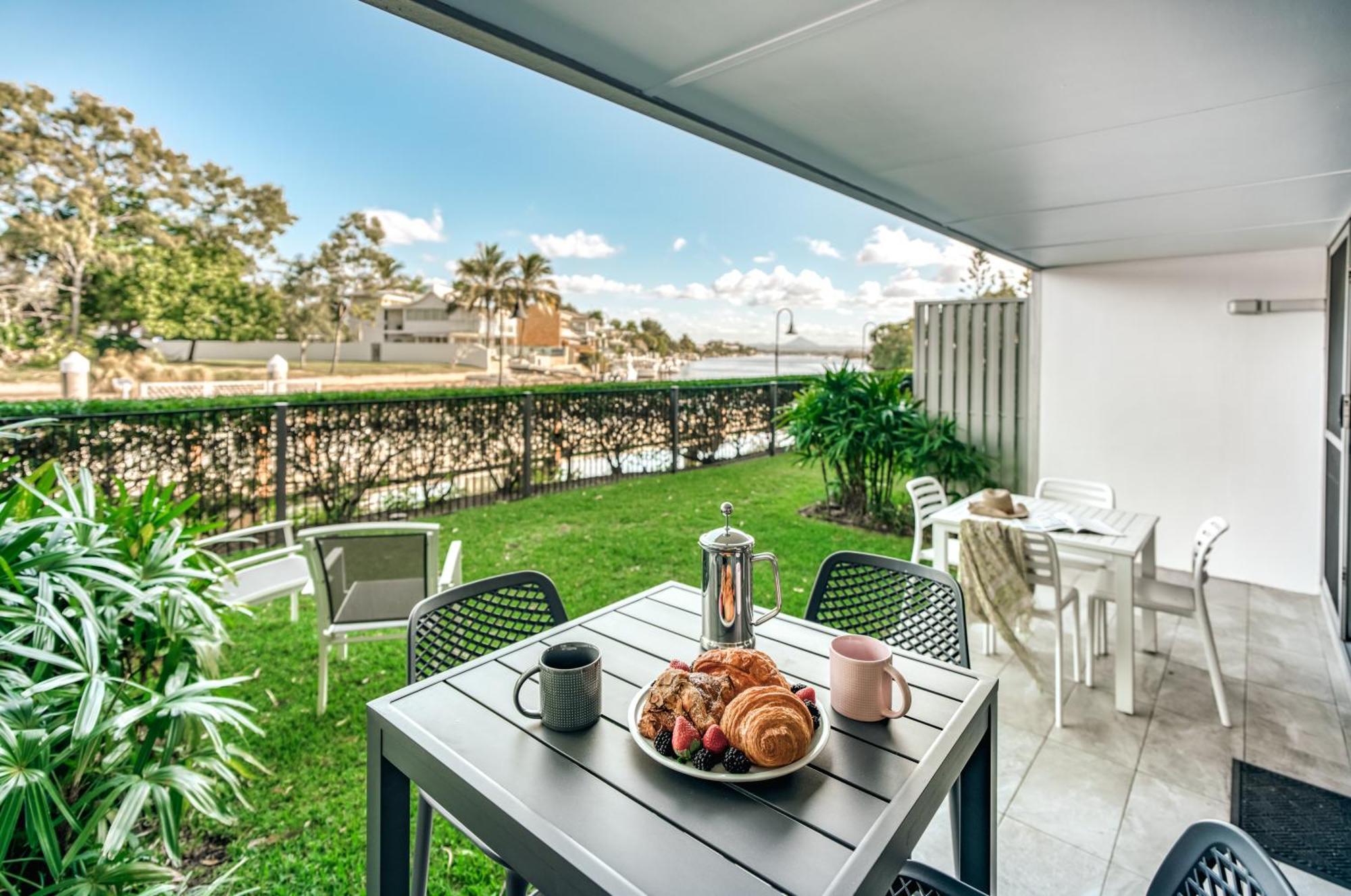 Jacaranda Noosa Aparthotel Exterior photo